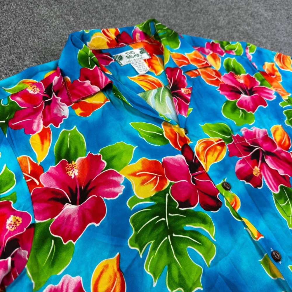 Two Palms Button Up Shirt Medium Blue Floral Hibiscus Rayon Aloha Hawaii Men's